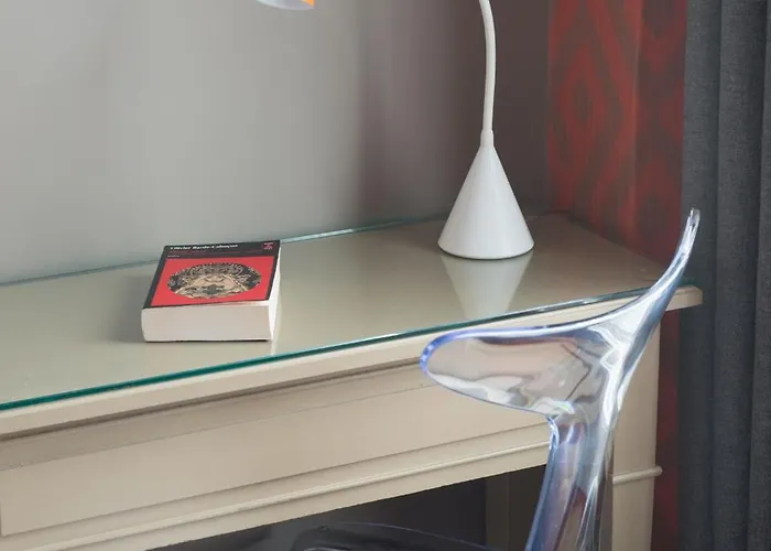 アポロン モンパルナス ホテル