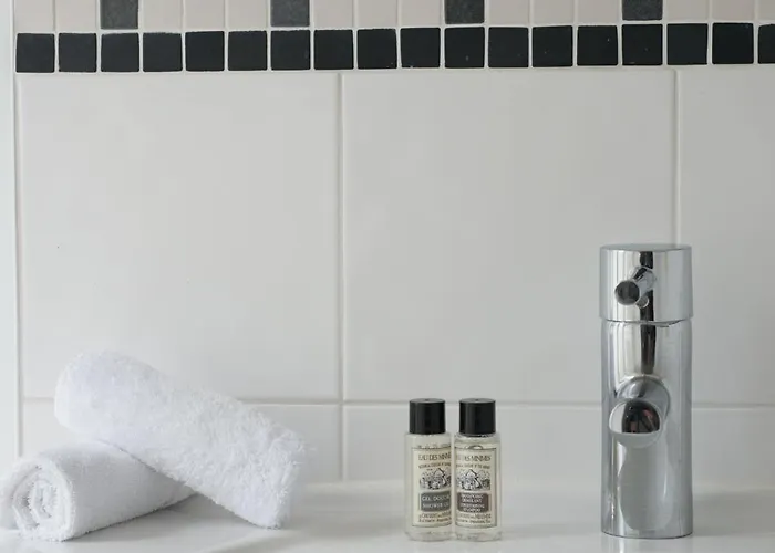 アポロン モンパルナス 3* パリ