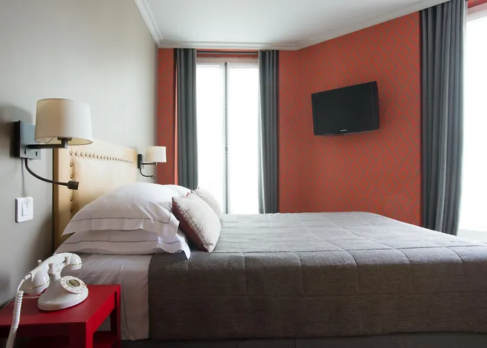 アポロン モンパルナス 3* パリ