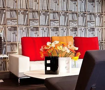 アポロン モンパルナス ホテル パリ