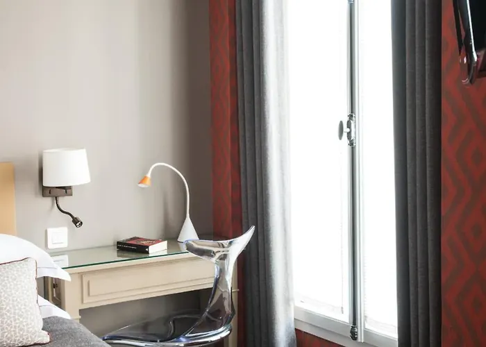 Apollon Montparnasse Hotel 3*